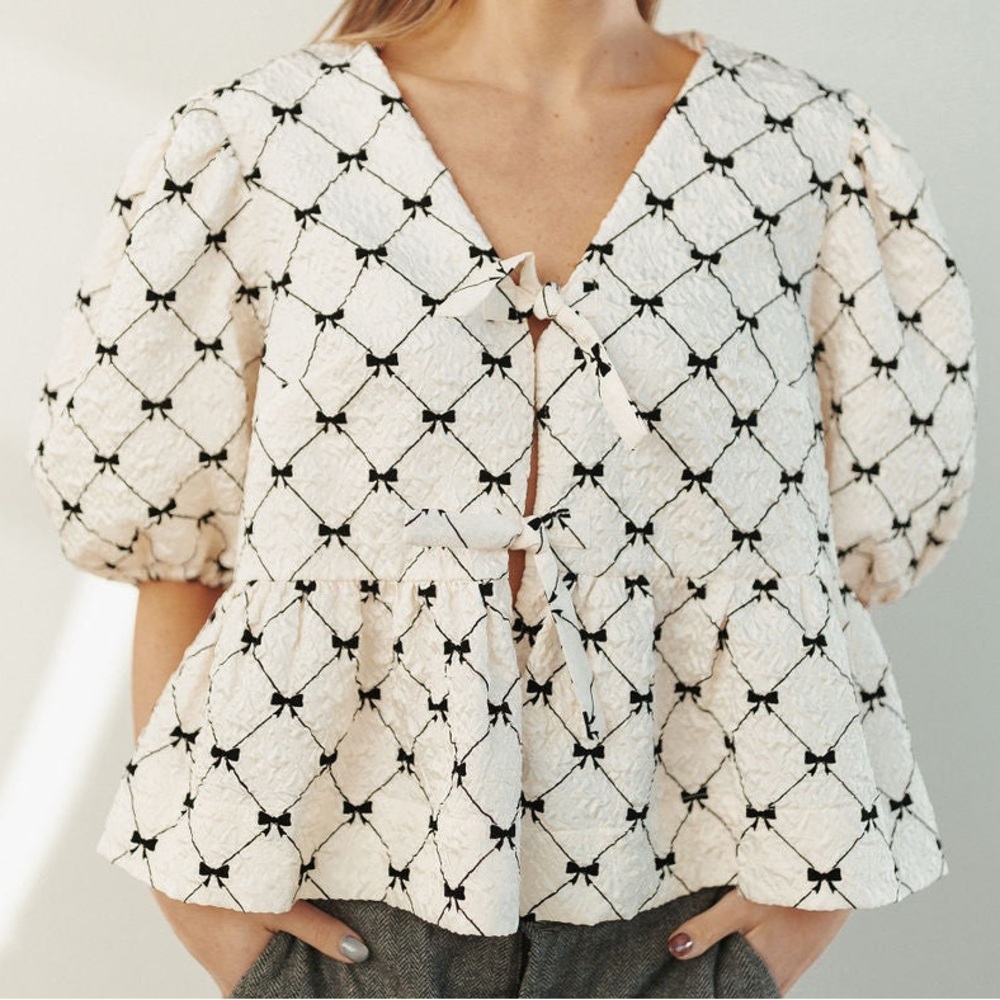 NWT Tie Front Peplum Top